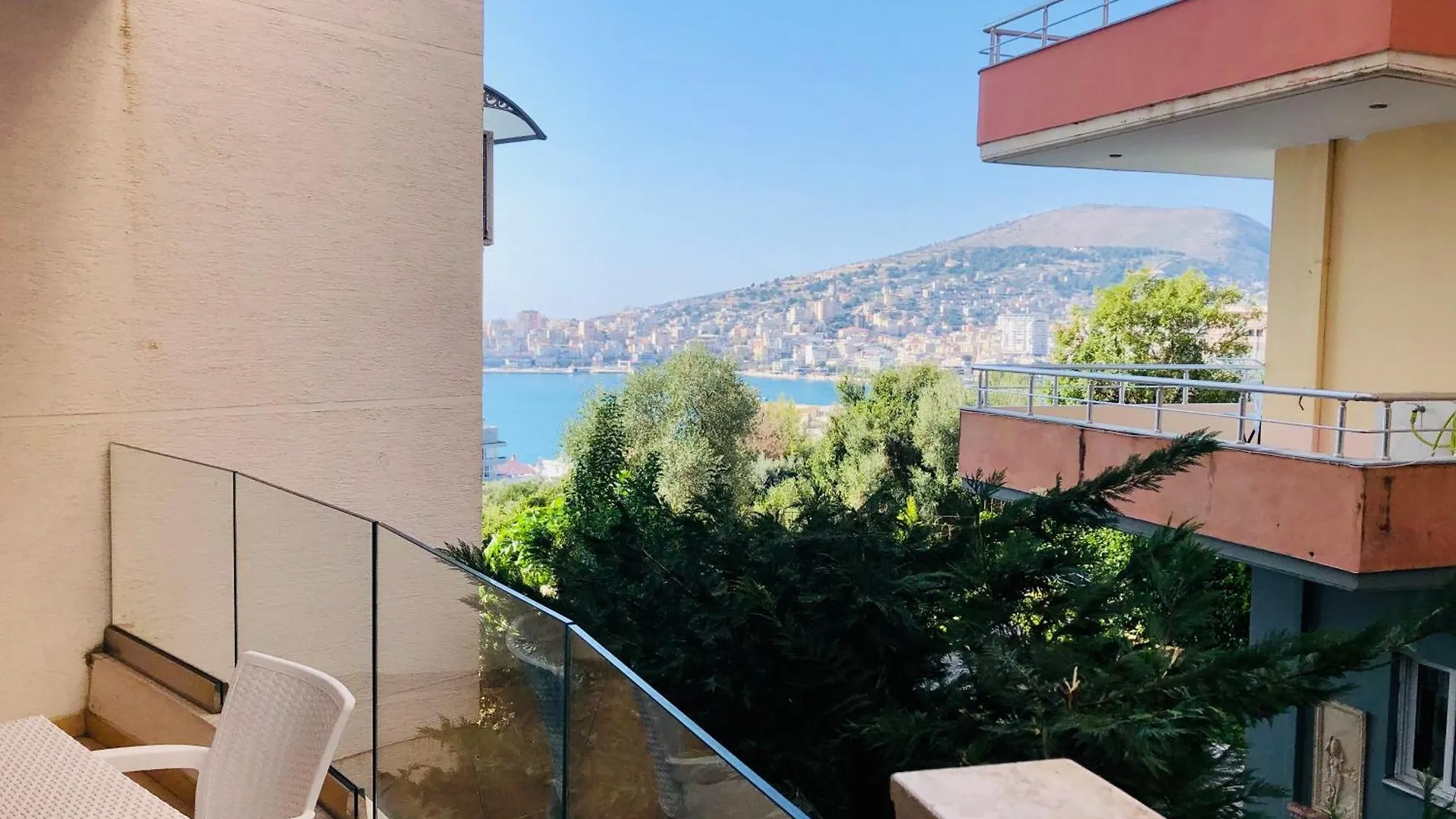 Le Galet Blanc Appartement ساراندا ألبانيا